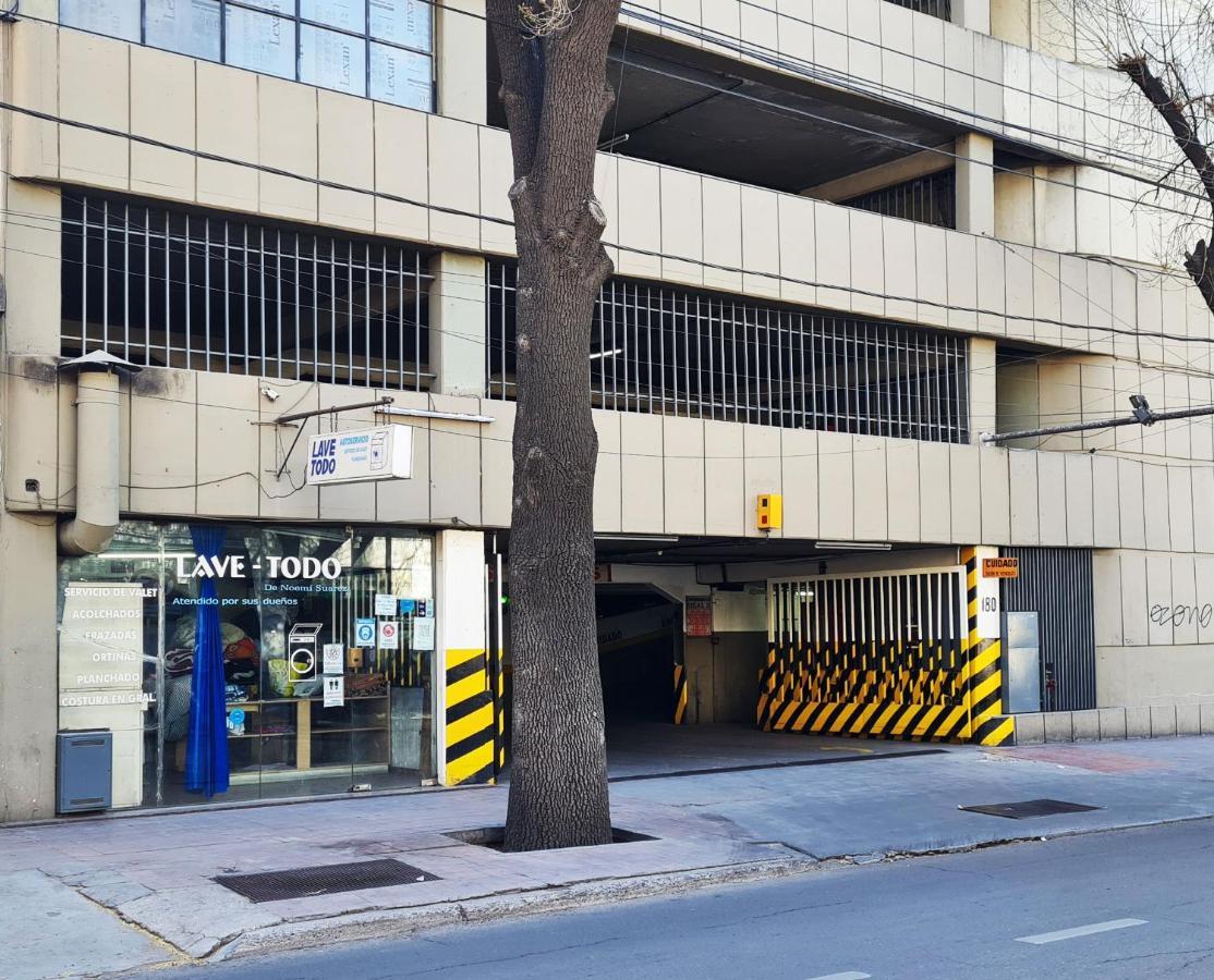 Departamento a metros de la Peatonal Mendoza Exterior foto